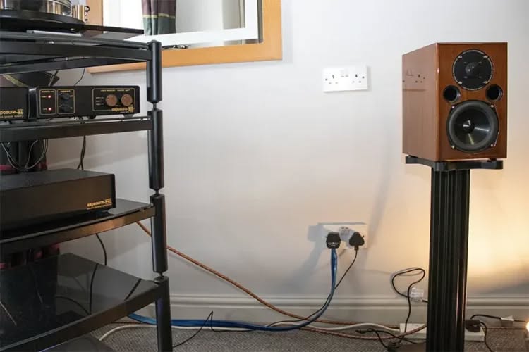 Mehr über den Artikel erfahren The Ear zu Besuch auf der NWA 2025 – Im Fokus: Acoustic Energy AE1 40th Anniversary