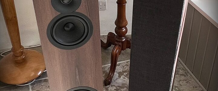 Acoustic Energy AE 320² – Der neue Maßstab für Musikgenuss
